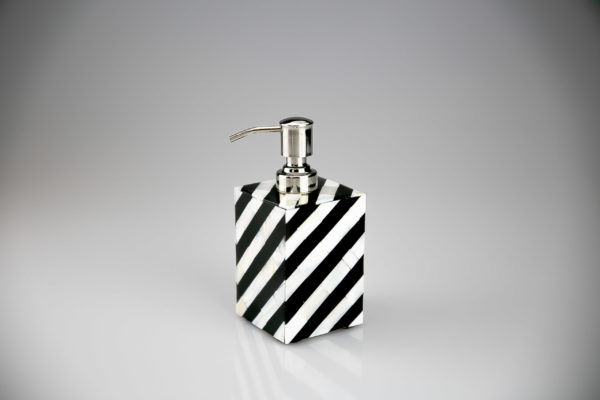 Soap-Dispenser In Designer White/Resin Mother of Pearl