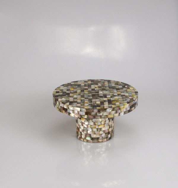 Round Cake Stand in Indonesian Black Mother oF Pearl